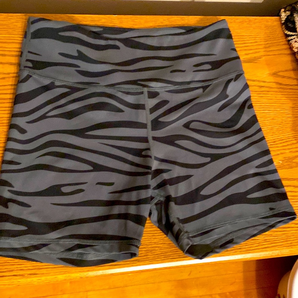 Zyia size large biker shorts